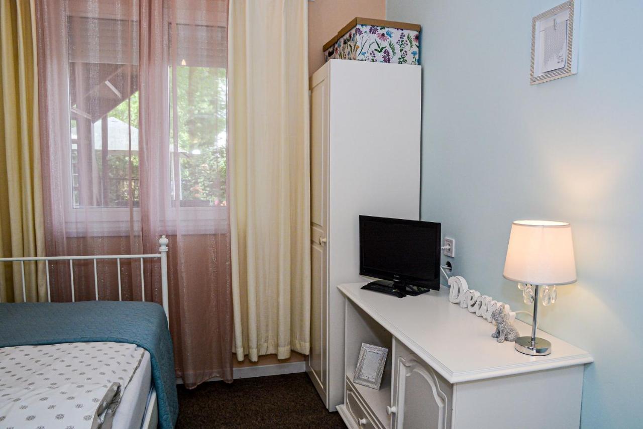 Holly Vendeghaz Apartment Hajduszoboszlo Exterior photo