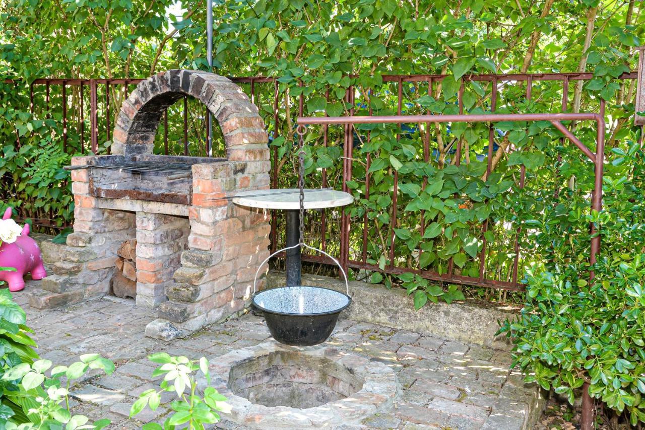Holly Vendeghaz Apartment Hajduszoboszlo Exterior photo